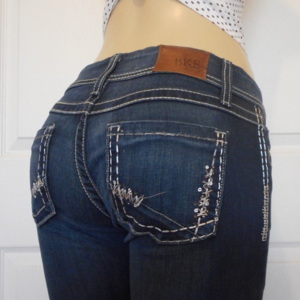 🌸SOLD🌸 Buckle BKE Jeans Starlite Flare Size 28 - Picture 1 of 12